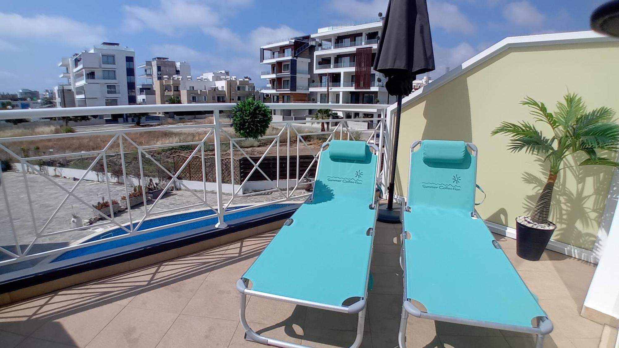 Kato Paphos Suites Exterior foto
